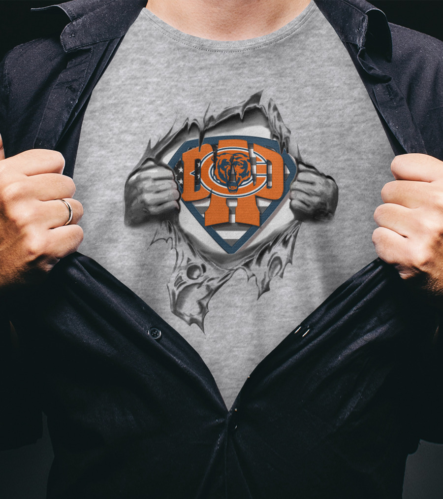 Superdad Chicago Bears Logo Inside Superhero Emblem T-Shirt
