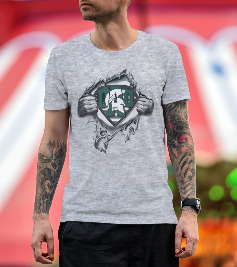 SUPERDAD MICHIGAN STATE SPARTANS LOGO DAD SUPERHERO WITH SPARTAN HELMET T-Shirt