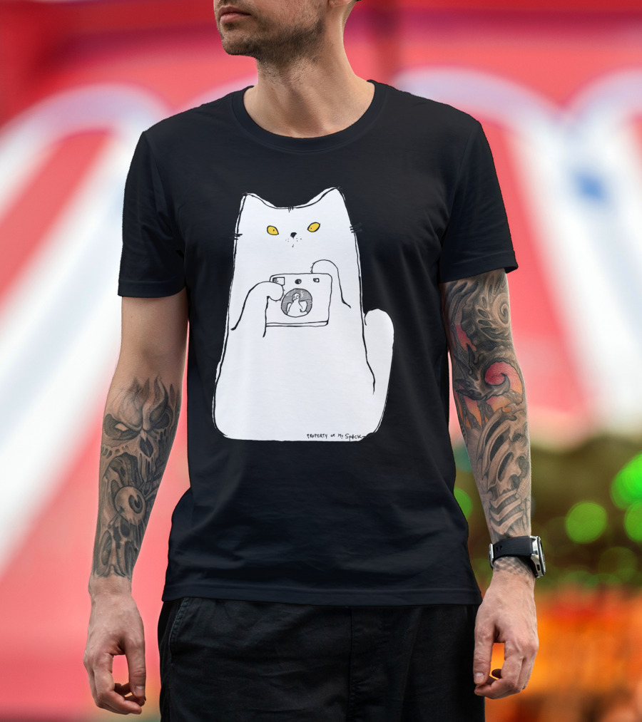 Spocky de Paris Property of Mr. Spock Cat Holding Camera T-Shirt