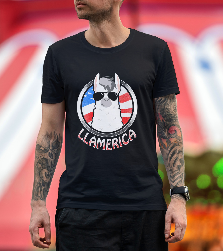 Llama America Llamerica Patriotic Sunglasses USA Flag Circle T-Shirt
