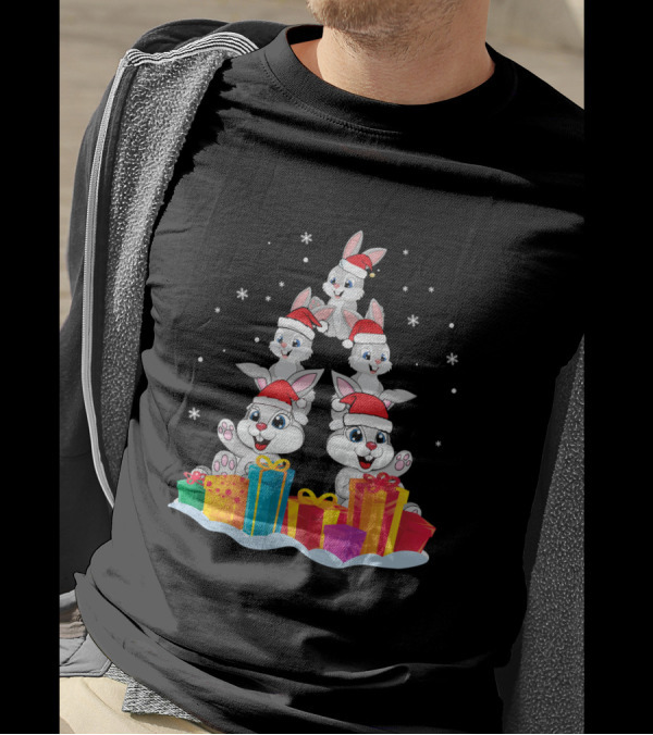 Rabbit Noel Hat Xmas Presents Snowflakes T-Shirt