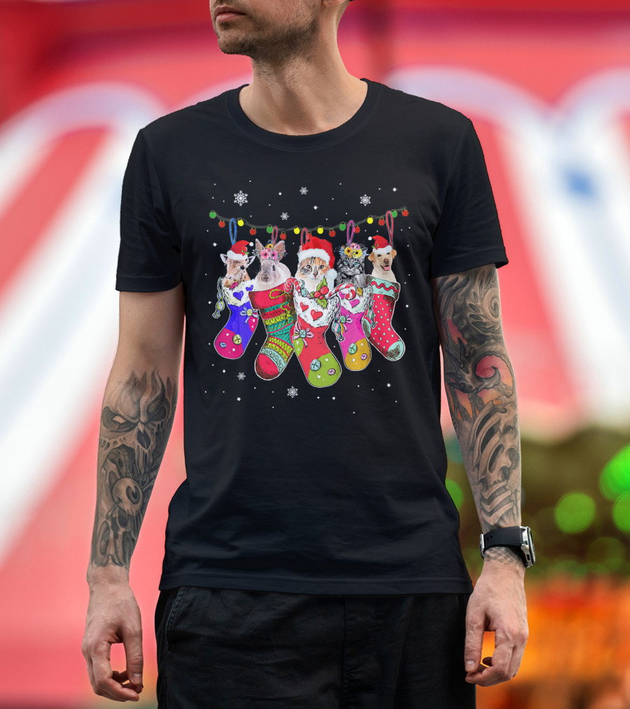 Vettech Save Animals Cat Dog Rabbit Christmas Stockings Holiday Festive Pets T-Shirt