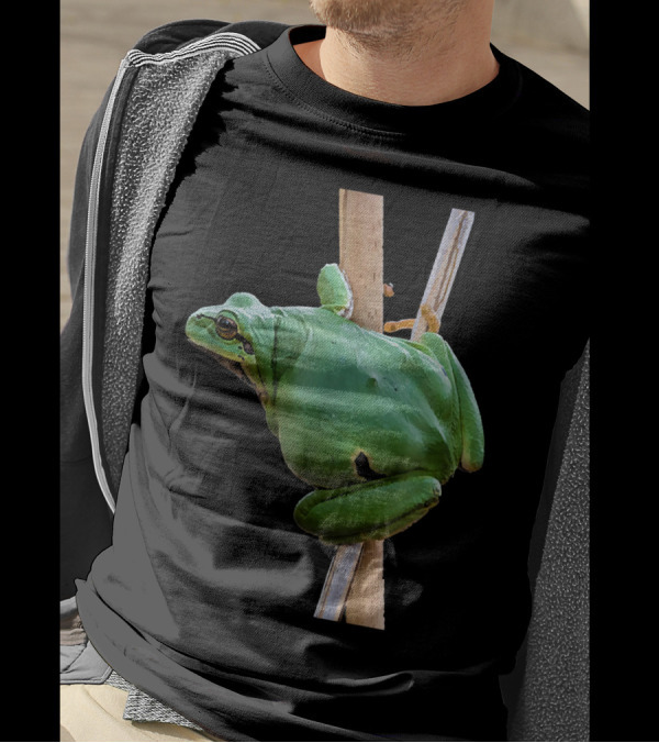 Animal View Green Tree Frog Nature T-Shirt