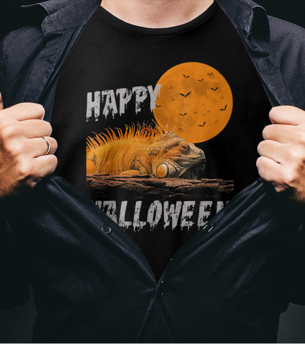 Happy Halloween Iguana With Full Moon And Bats T-Shirt