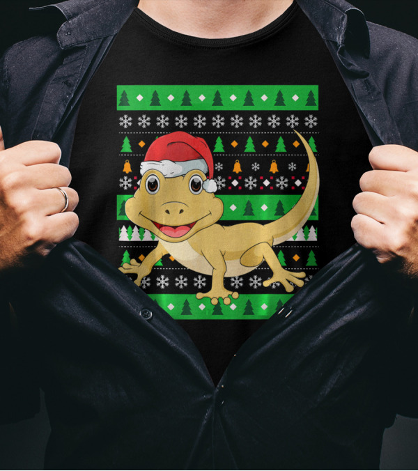 Reptile Lizard Gecko Christmas Santa Hat Snowflakes Trees T-Shirt