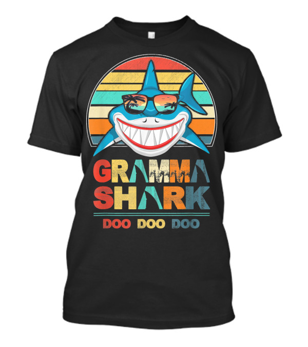 Gramma Shark Doo Doo Doo Vintage Sunglasses Retro Sunset T-Shirt