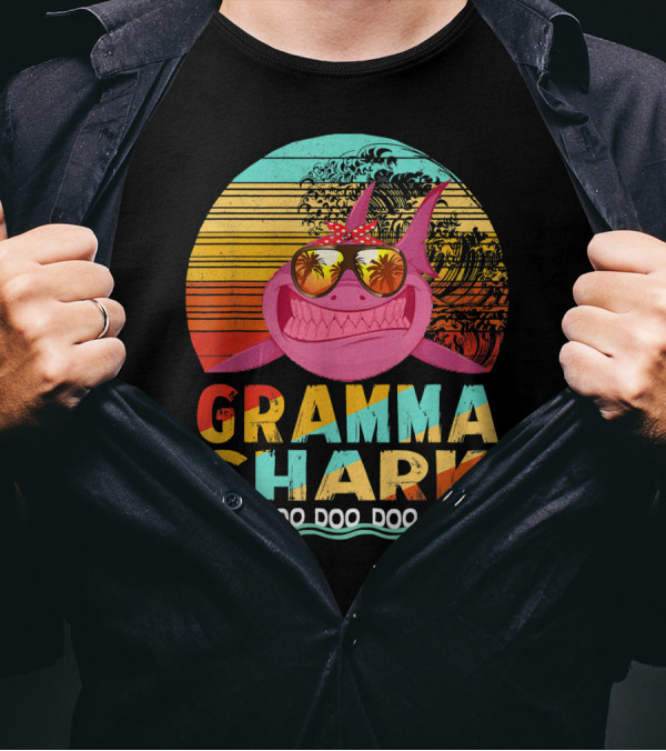 Gramma Shark Doo Doo Doo Vintage Sunset Sunglasses T-Shirt