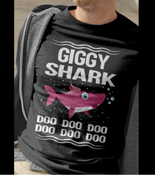 Giggy Shark Doo Doo Doo Pink Cartoon Character Bubbles T-Shirt