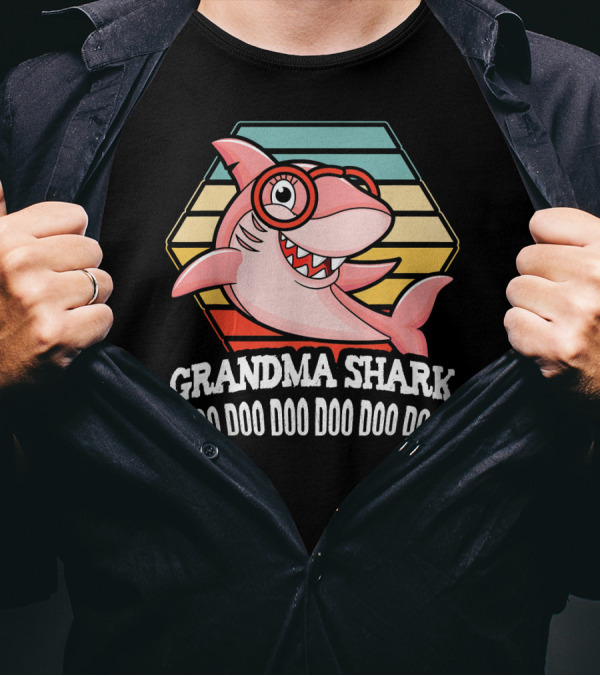 Grandma Shark Doo Doo Doo Family Shark T-Shirt
