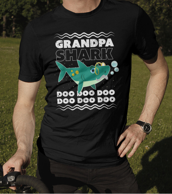 Grandpa Shark Doo Doo Doo Bubbles And Waves T-Shirt