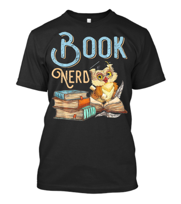 Book Nerd Owl With Stack Of Books And Graduation Cap T-Shirt