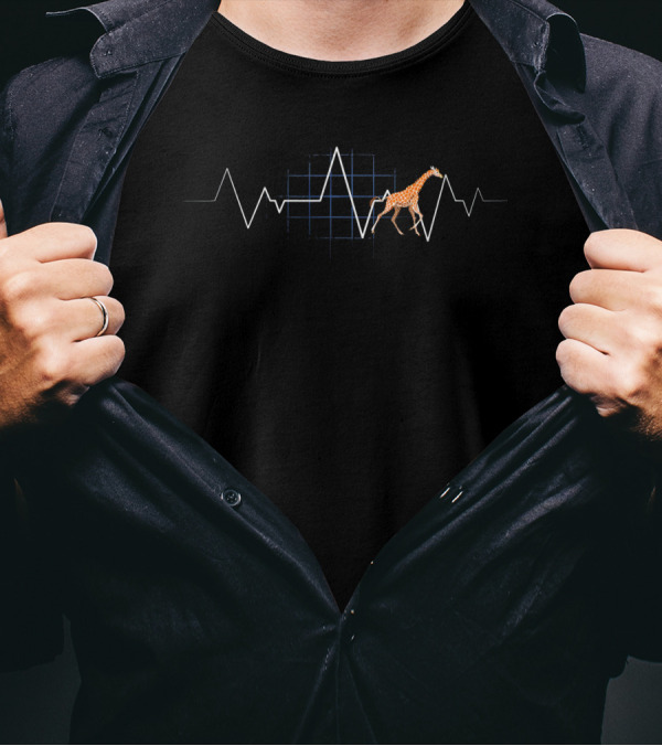 GIRAFFE Heartbeat Heart Beat Pulse Line T-Shirt