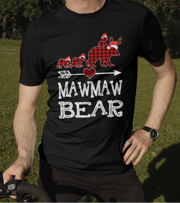 Mawmaw Bear Red Plaid Reindeer Santa Hat Family Holiday Dabbing T-Shirt
