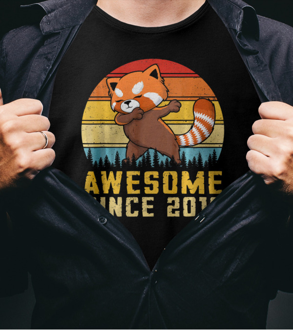 Red Panda Dabbing Awesome Since 2012 Retro Forest Sunset T-Shirt