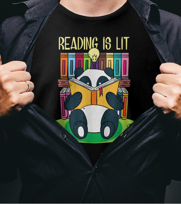 Reading Is Lit Panda Bear With Books And Light Bulb Funny English T-Shirt