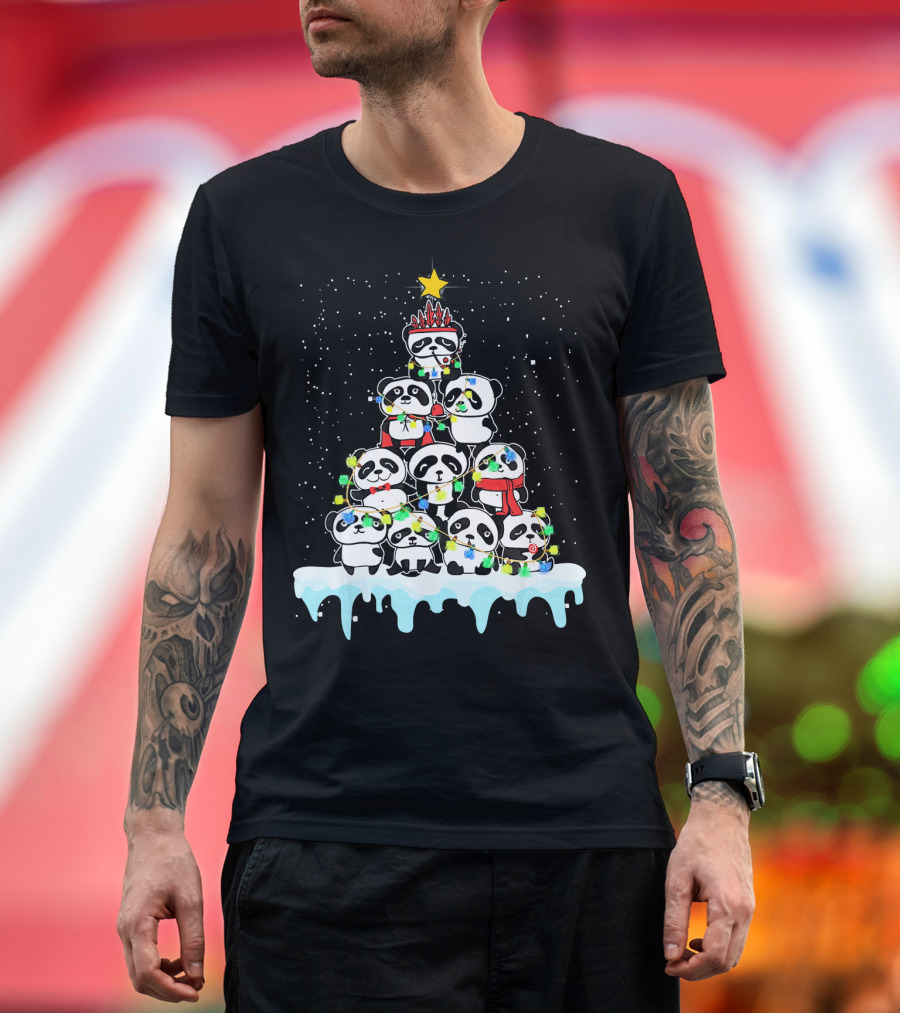 Tee89s Panda a Lovely Chibi Tree with Christmas Lights and Star T-Shirt