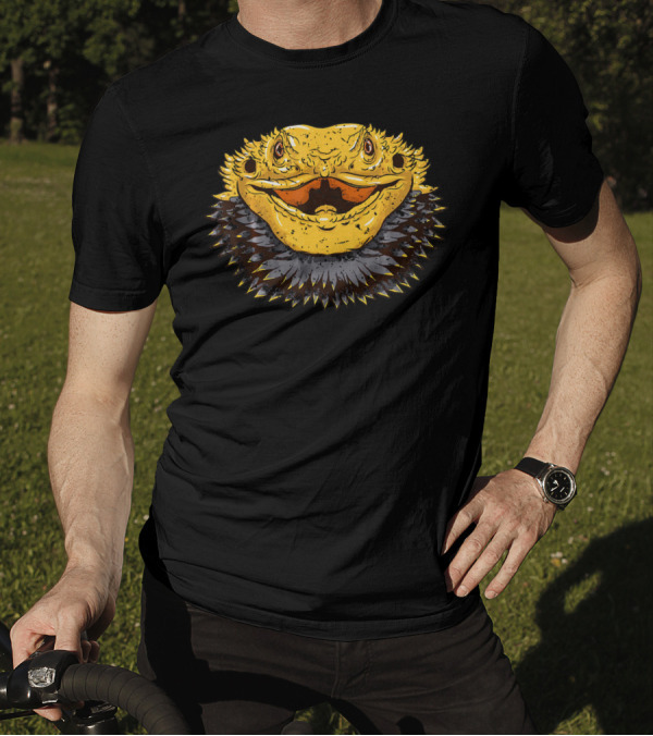 Bearded Dragon Lizard Cool Reptile Yellow Head Detailed T-Shirt