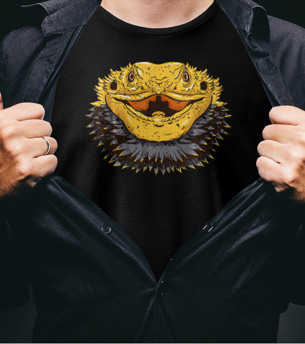 Bearded Dragon Lizard Cool Reptile Yellow Head Detailed T-Shirt