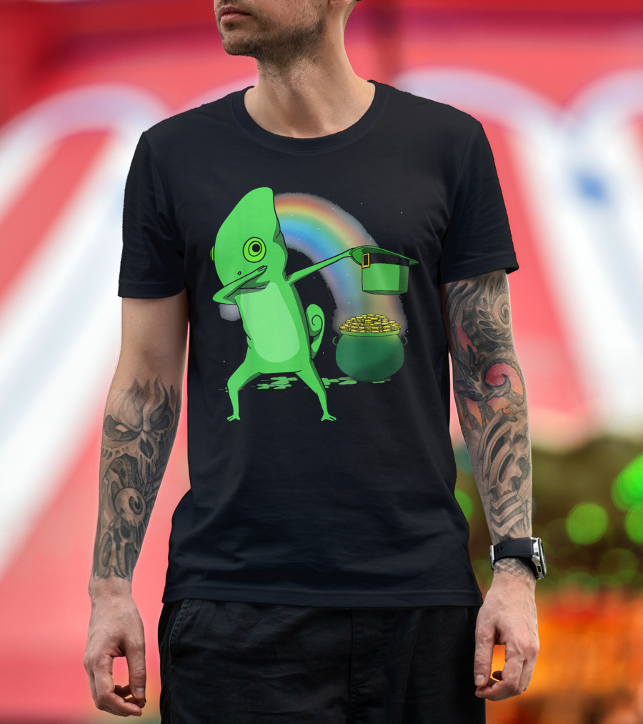 Dabbing Chameleon Leprechaun with Rainbow and Pot of Gold St Patricks T-Shirt