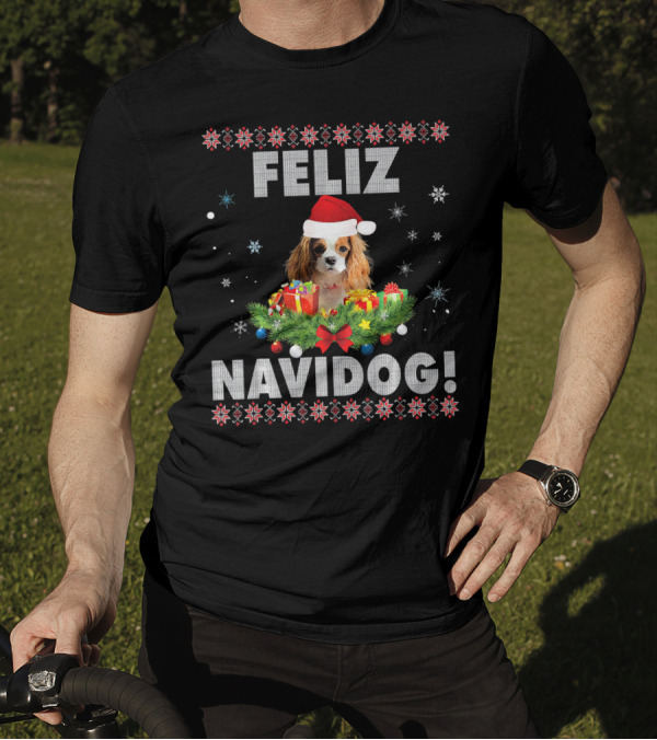 Feliz Navidog Cavalier King Charles Spaniel Holiday Santa Dog Wreath Snowflakes T-Shirt