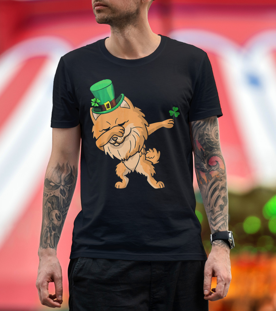 Dabbing Pomeranian Leprechaun with Shamrock T-Shirt