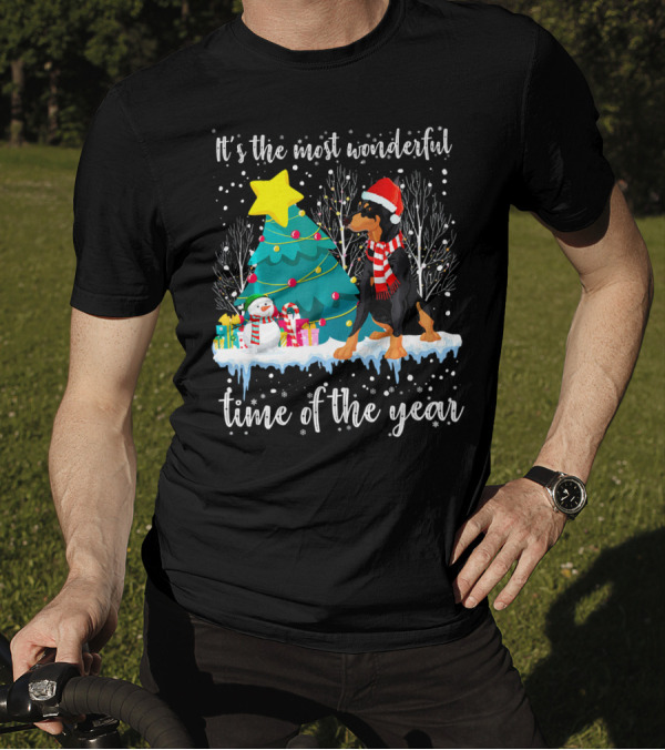 It's The Most Wonderful Time Of The Year Doberman Christmas Scene T-Shirt