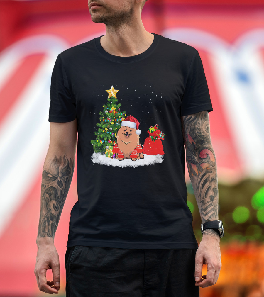 Pomeranian Dog Christmas Tree Santa Hat Snow T-Shirt