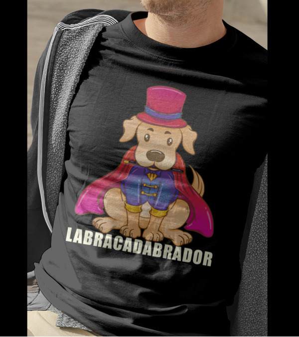Labracadabrador Funny Labrador Retriever With Magic Hat And Cape T-Shirt