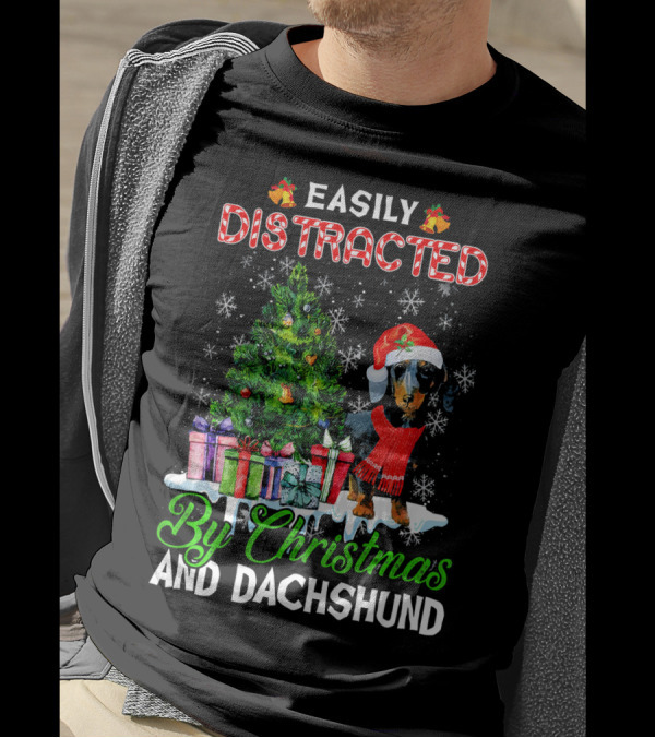Easily Distracted By Christmas And Dachshund Christmas Tree Snowflakes T-Shirt