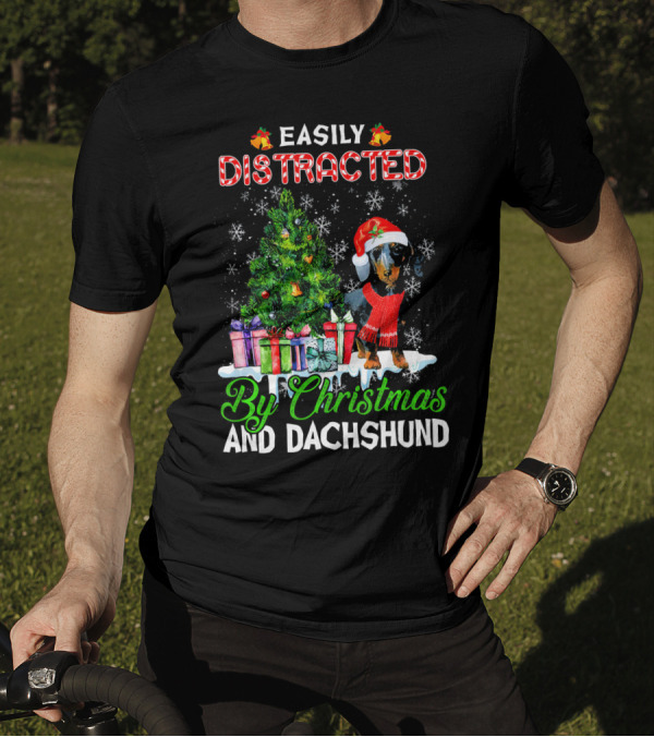 Easily Distracted By Christmas And Dachshund Christmas Tree Snowflakes T-Shirt