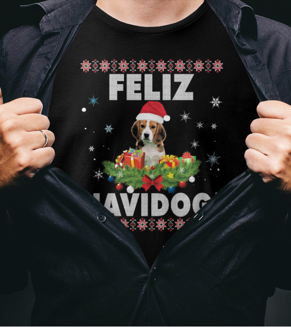 Feliz Navidog Beagle Dog Santa Hat Christmas Wreath Snowflakes T-Shirt