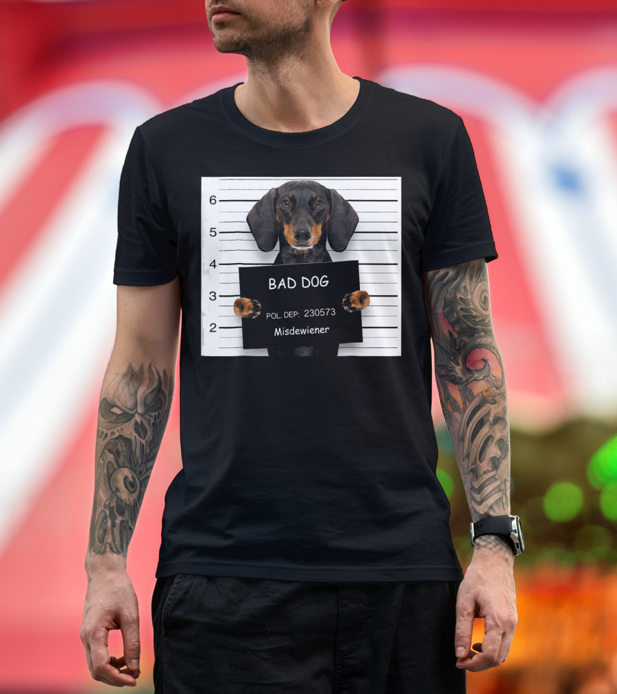 Bad Dog Misdeweiner Funny Dachshund Mugshot POL. DEP: 230573 T-Shirt