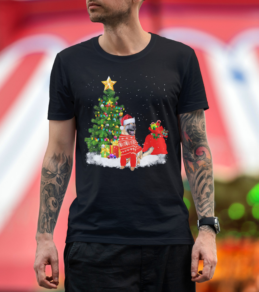 German Shepherd Dog Christmas Tree Santa Hat Festive Scene T-Shirt