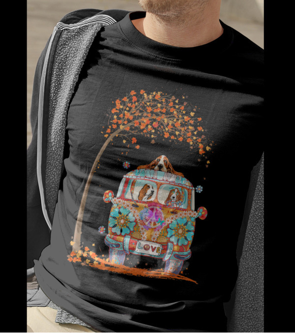 Love Maple Tree Autumn Basset Hound Van T-Shirt