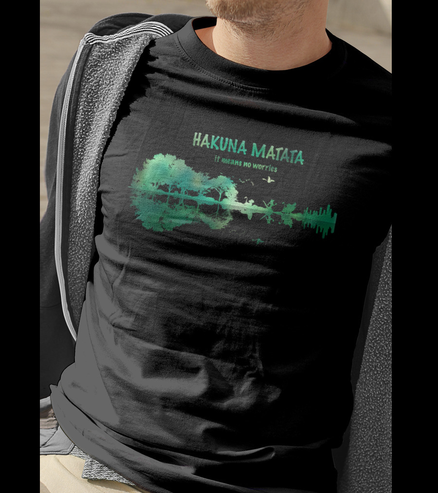 Hakuna Matata It Means No Worries Green Nature Silhouette With Wildlife Reflections T-Shirt