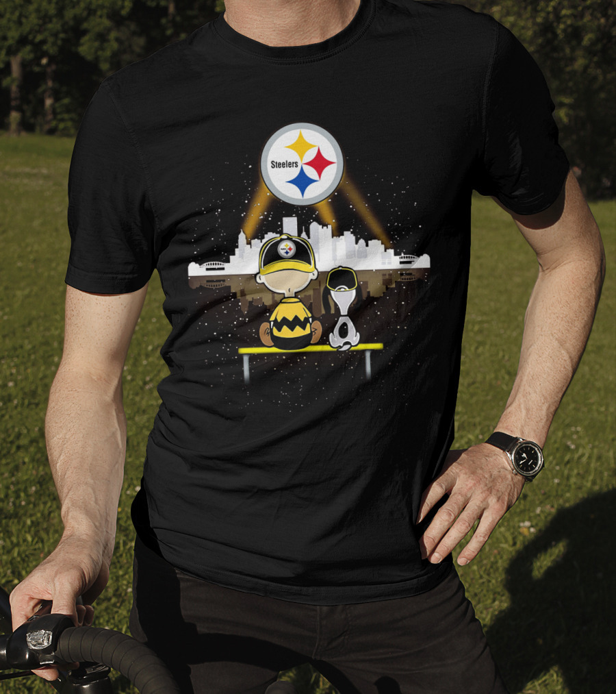 Charlie Brown Snoopy Steelers Skyline Reflection T-Shirt