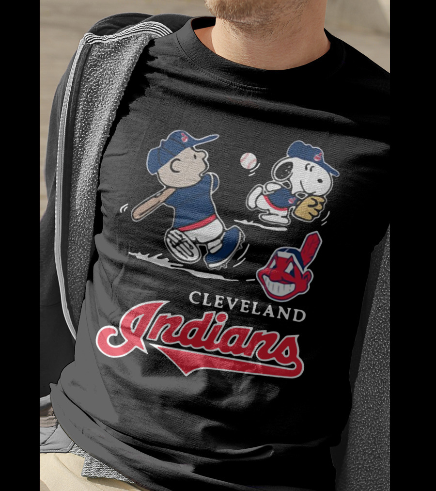 Charlie Brown Snoopy Cleveland Indians Baseball Peanuts T-Shirt