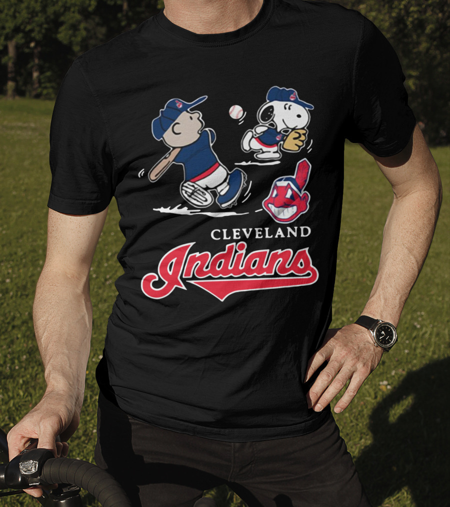 Charlie Brown Snoopy Cleveland Indians Baseball Peanuts T-Shirt