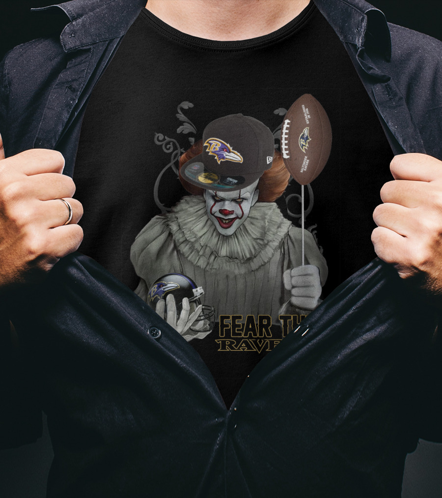 Pennywise Holding Baltimore Ravens Football And Helmet Fear The Ravens T-Shirt