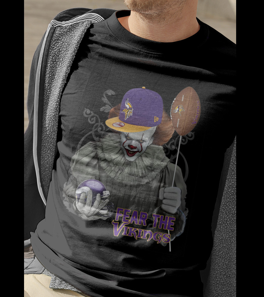 Pennywise Fear The Vikings Minnesota Football Balloon Hat T-Shirt