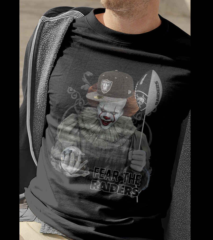 Fear The Raiders Pennywise With Oakland Raiders Hat And Balloon T-Shirt