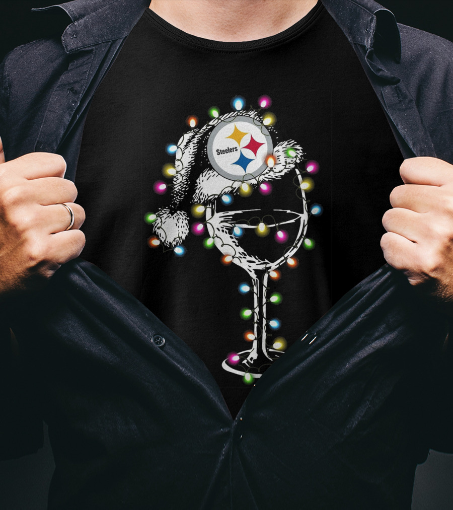 Pittsburgh Steelers Santa Hat Wine Glass With Christmas Lights T-Shirt