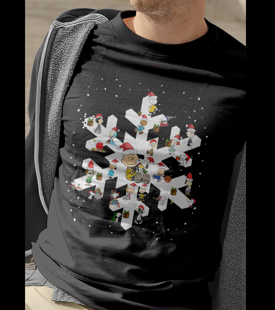 Snoopy And Charlie Brown Peanuts Snowflake Christmas Celebration T-Shirt