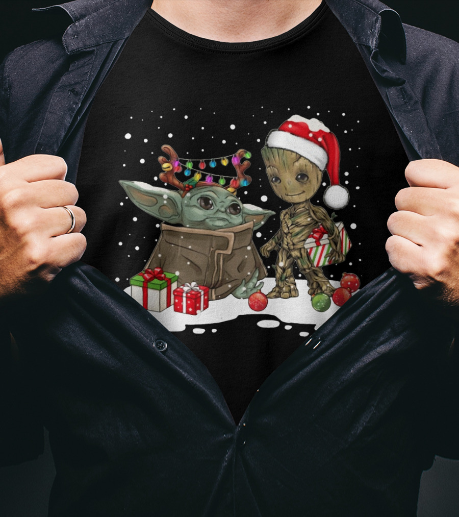 Baby Groot And Baby Yoda Christmas Santa Hat Gift Exchange T-Shirt