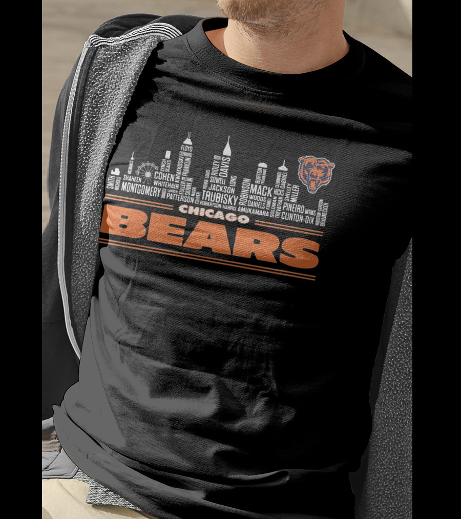 Chicago Bears City Skyline Team Players List T-Shirt