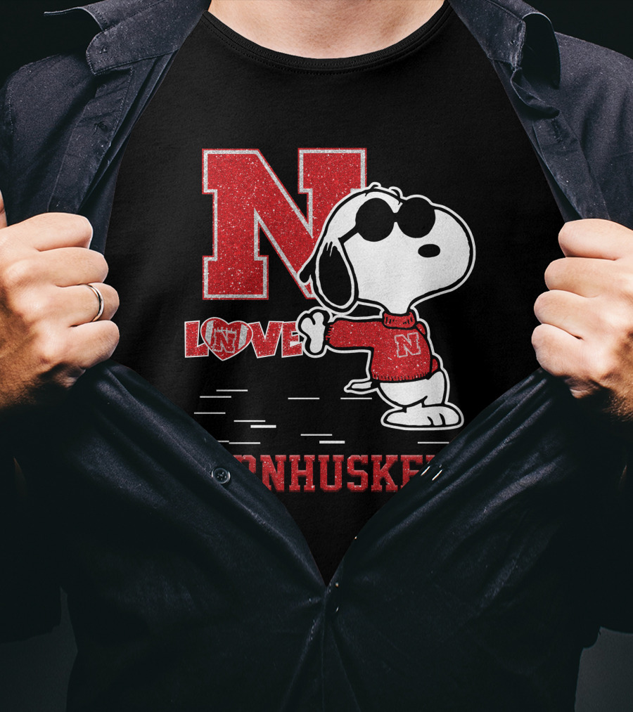 Snoopy Nebraska Cornhuskers Love N T-Shirt
