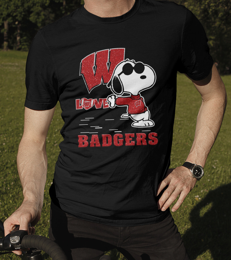 Snoopy Wisconsin Badgers Love T-Shirt