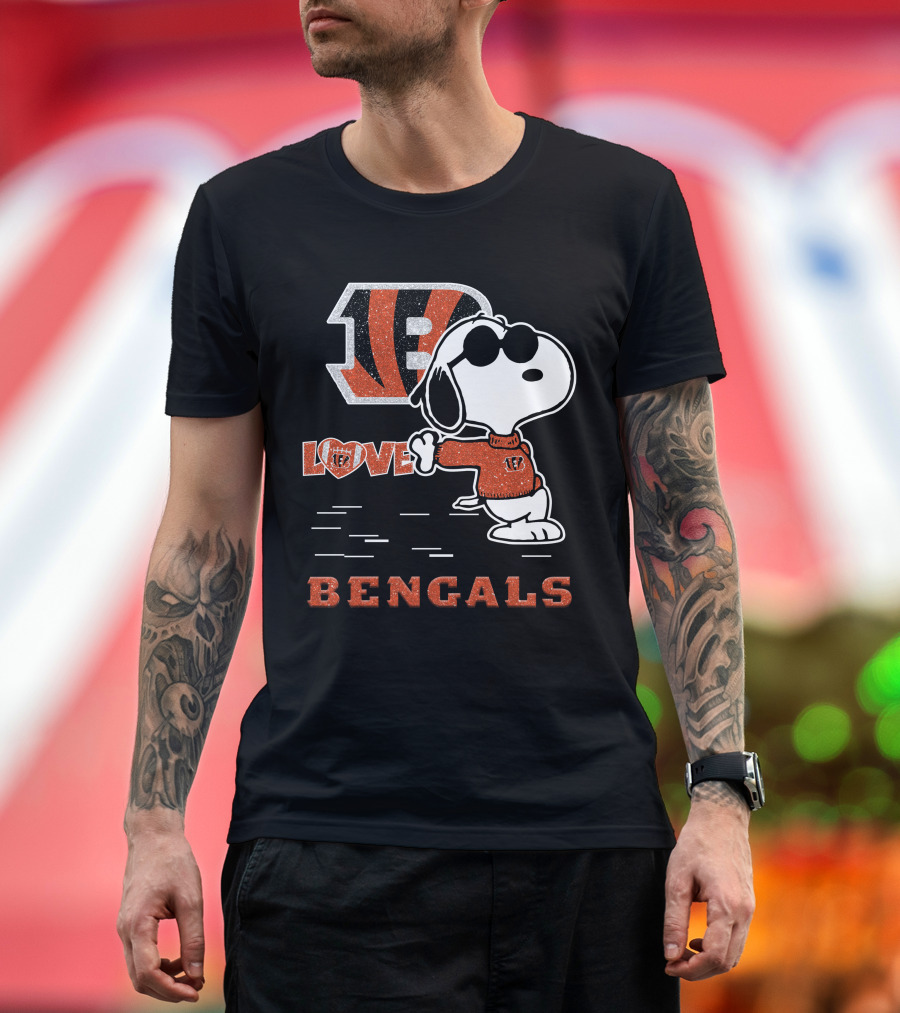 Snoopy Bengals Love Cincinnati Nfl Football Fans T-Shirt
