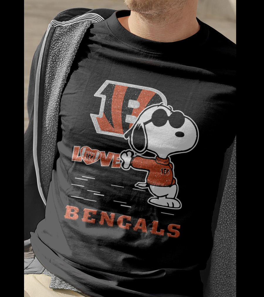 Snoopy Bengals Love Cincinnati Nfl Football Fans T-Shirt