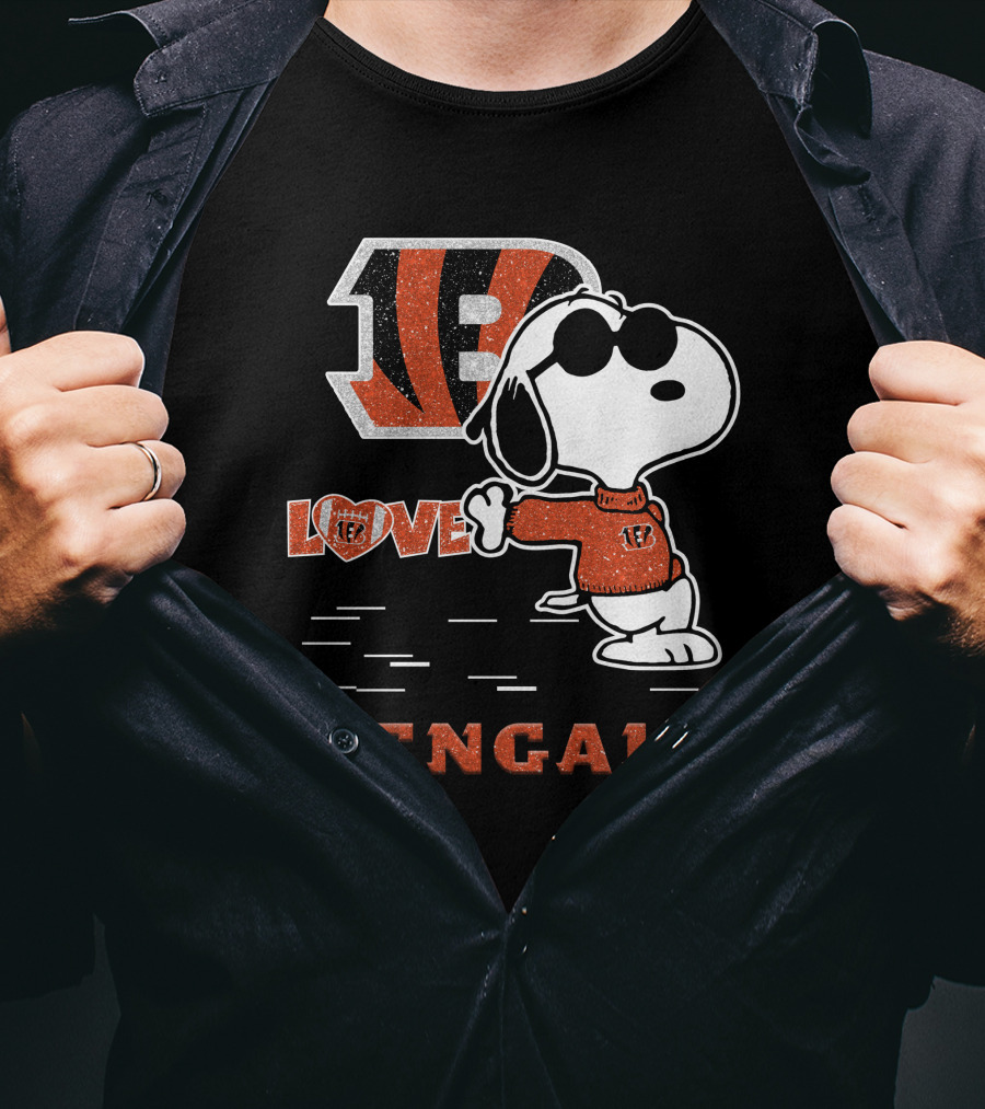 Snoopy Bengals Love Cincinnati Nfl Football Fans T-Shirt